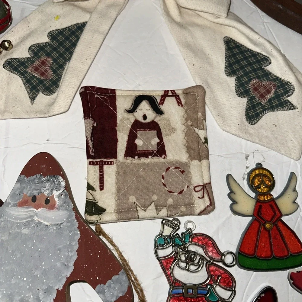 Lot Of 11 Christmas Odds And Ends Crafting DIY Christmas Decor Upcycle‎ Ideas